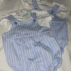 Identical 2 NWT 0-3m Carter's short sets. Perfect for your twins